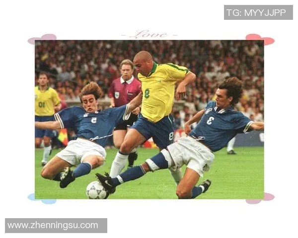 足球明星们的踢球起步年龄揭秘从小球场到世界舞台的成长之路 足球明星们的踢球起步年龄揭秘从小球场到世界舞台的成长之路