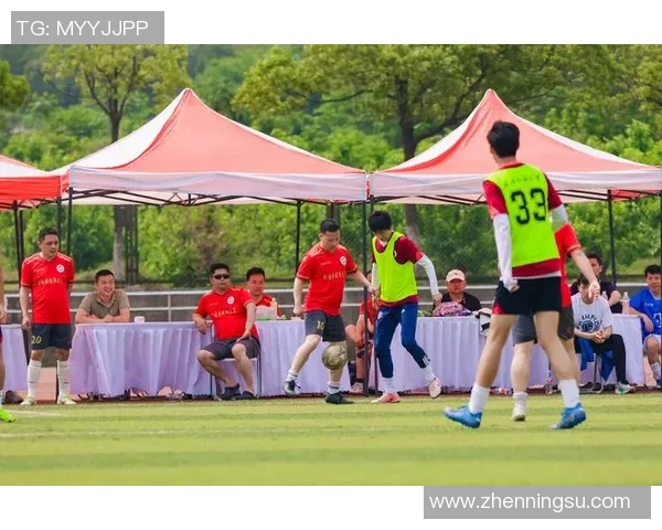 足球明星携手搭建帐篷挑战赛趣味视频引发热议