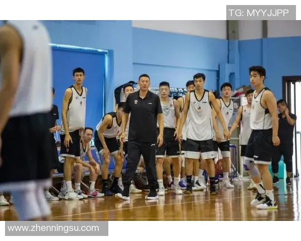 武汉足球队在最新状态排行榜中荣登第七名展现强劲实力与潜力